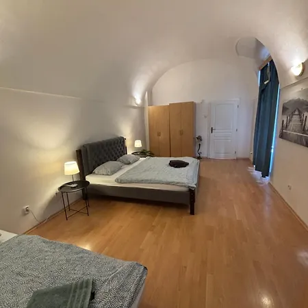 Apartment Dh Duomo Va *